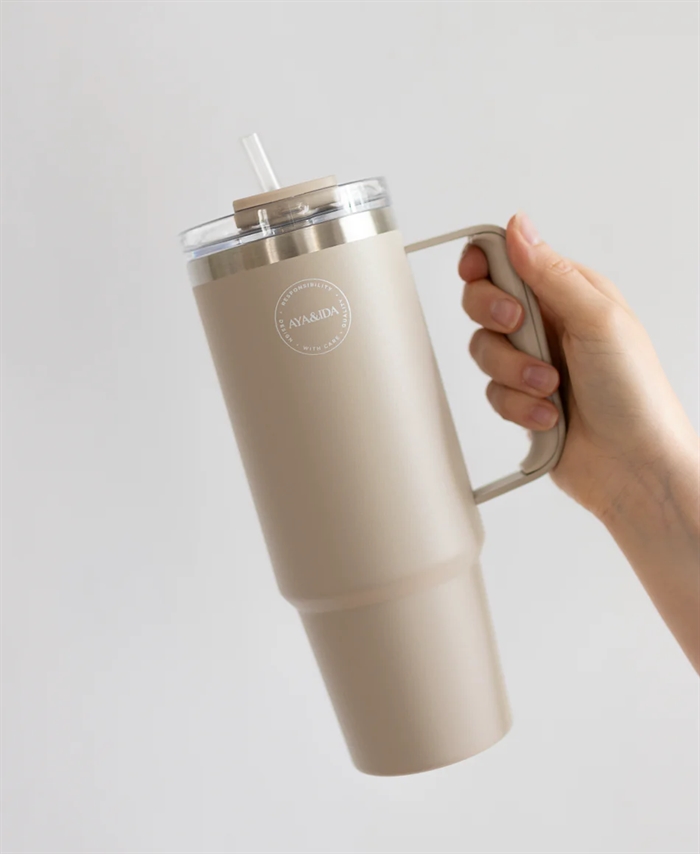 Aya & Ida Thermo Cup With Straw 885 ml Cream Beige - Shop Online Her