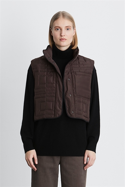 Heartmade Belsa Vest Chestnut - Shop Online Hos Blossom