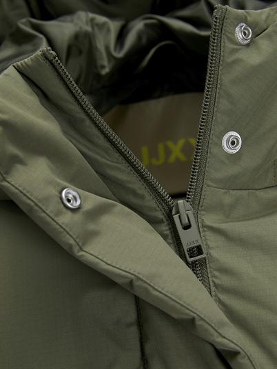 JJXX JxWorld puffer Jakke Dusty Olive - Shop Online Her