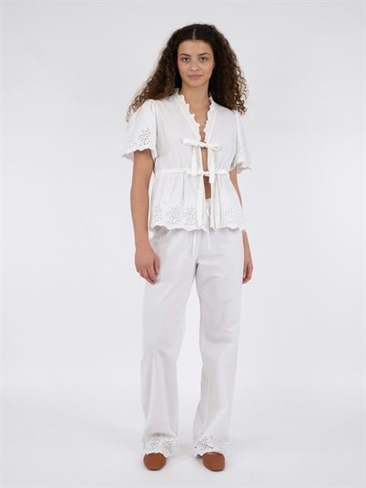 Neo Noir Satsi Embroidery Bluse White Shop Online Hos Blossom