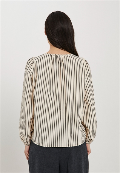 Norr Opal Stripe Bluse Black Stripe - Shop Online Her