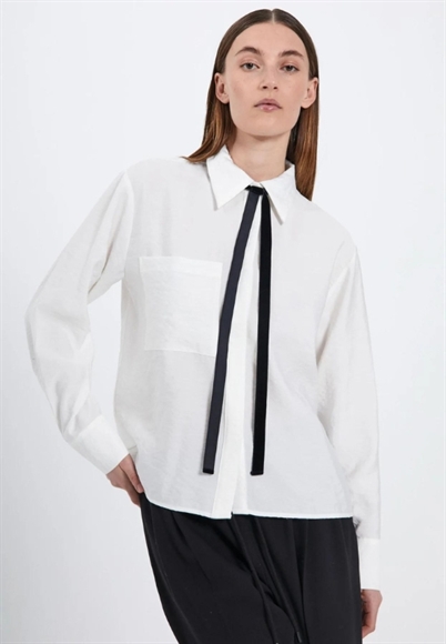 Norr Bambo Tie Skjorte Off White - Shop Online Hos Blossom