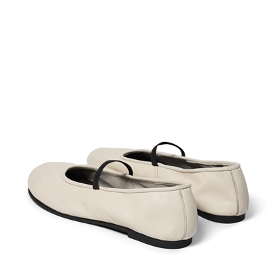 Pavement Ava Ballerina Beige Shop Online Hos Blossom