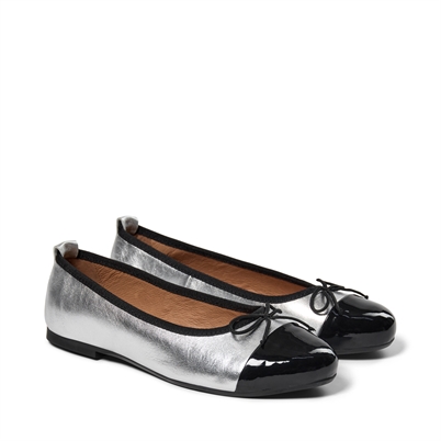 Pavement Lucy Lu Ballerina Silver Black Patent Shop Online Hos Blossom