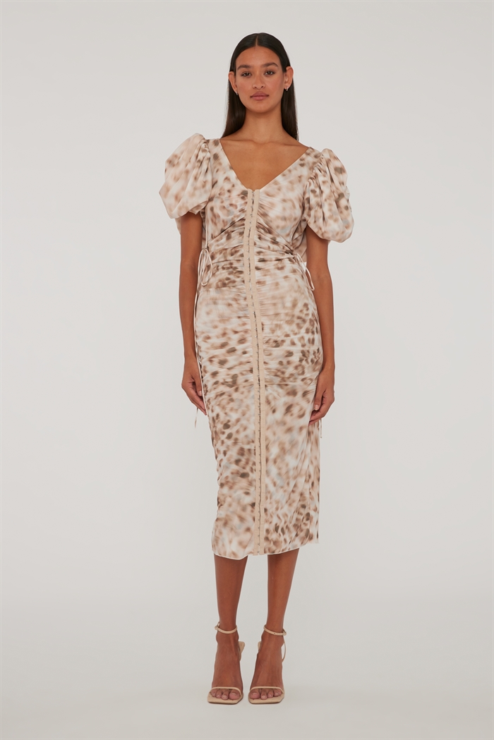 Rotate Birger Christensen Midi Kjole Blurry Snow Leopard Tarmac Shop Online Hos Blossom