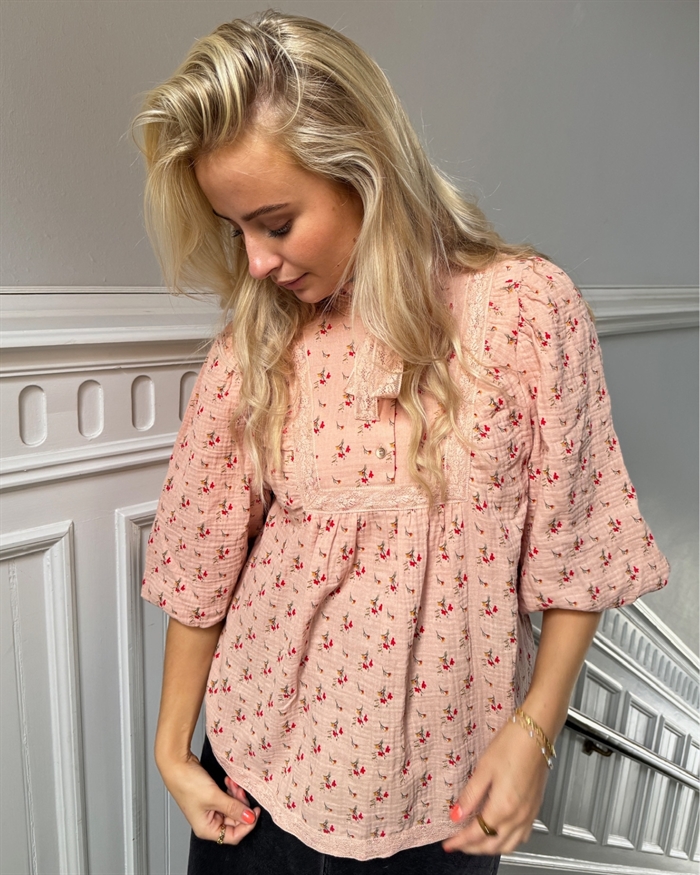 Stories From The Atelier Copenhagen Breeze Bluse Rose Shop Online Hos Blossom